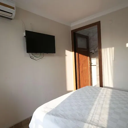 Oda ve Kahvaltı Mut *