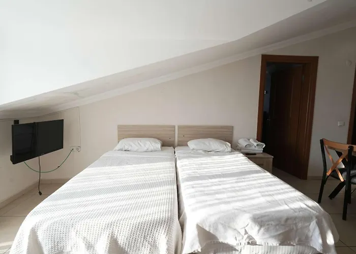 Mut Bed & Breakfast *